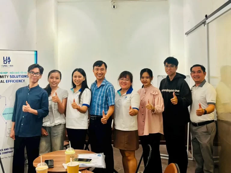 Cac hoc vien khoa training