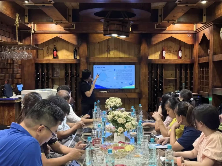Phiên làm việc chuyên sâu cùng với các chuyên gia.