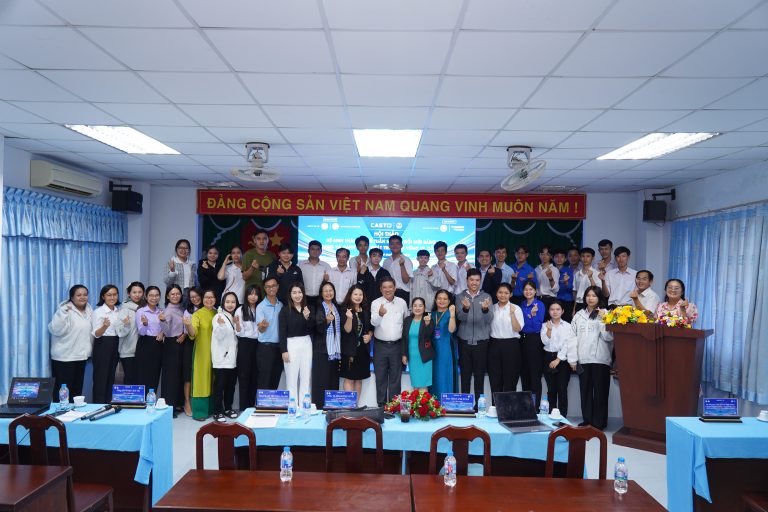 Hình 5. Đại diện các Doanh nghiệp tại Hội thảo của Tuần lễ CASTID Cần Thơ 2025